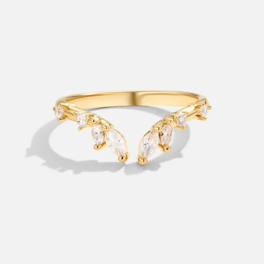 Noelia - Radiant Golden Crystal Wine Ring