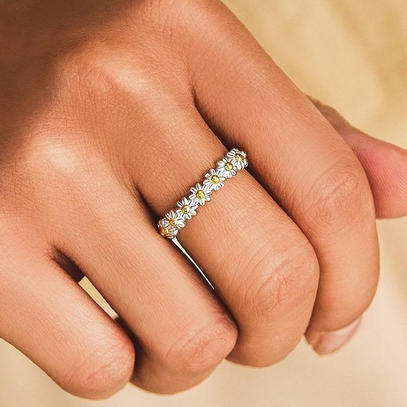 Adjustable Daisy Silver Ring