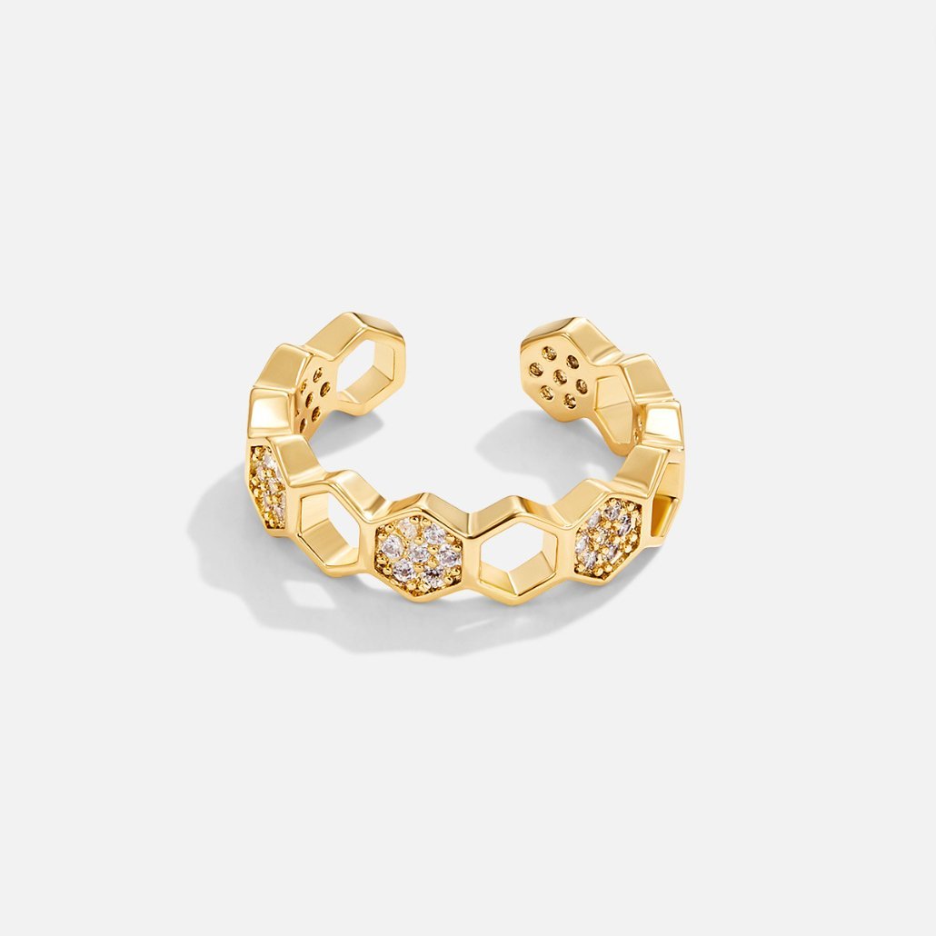 Cinthia - Elegant Gold Ring Adorned with Crystals