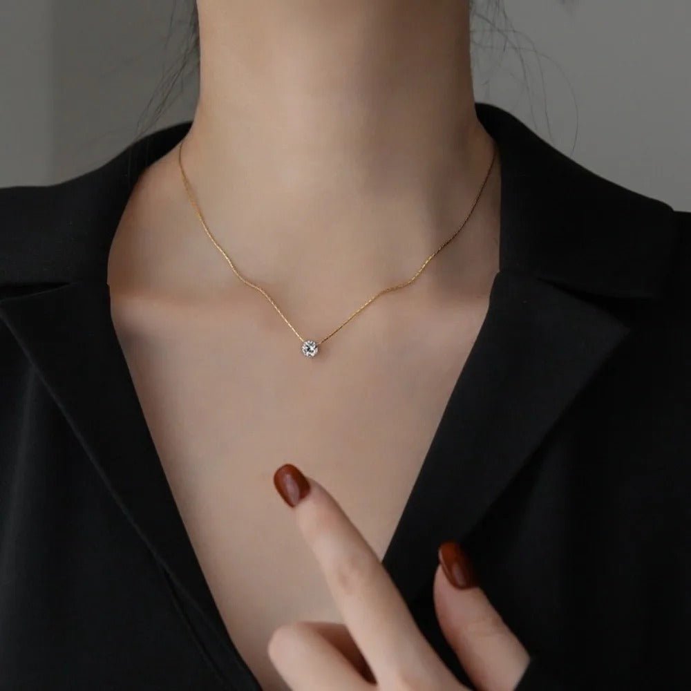 Cléa Moissanite Pendant Necklace
