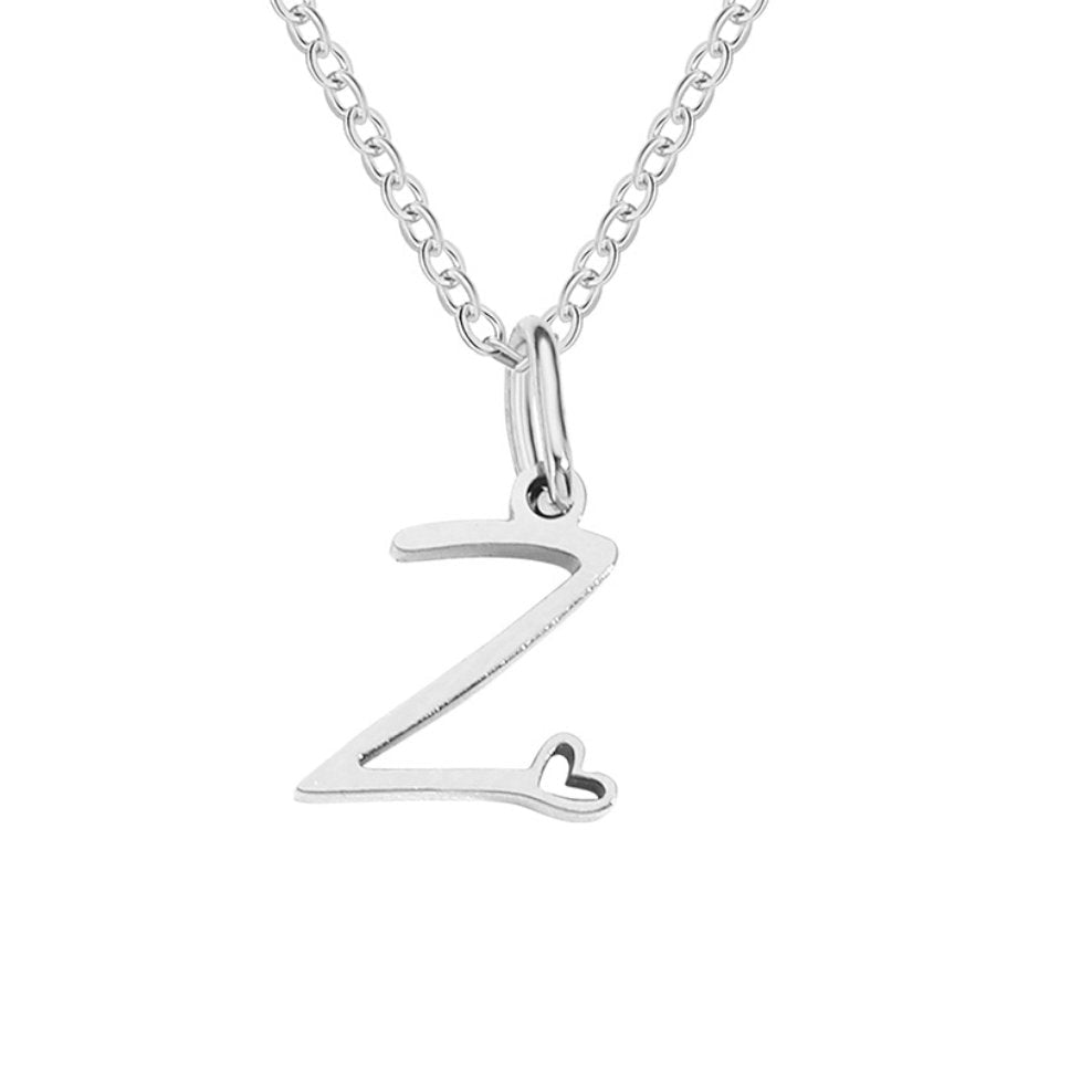 Collar con corazón de letras en tono plateado