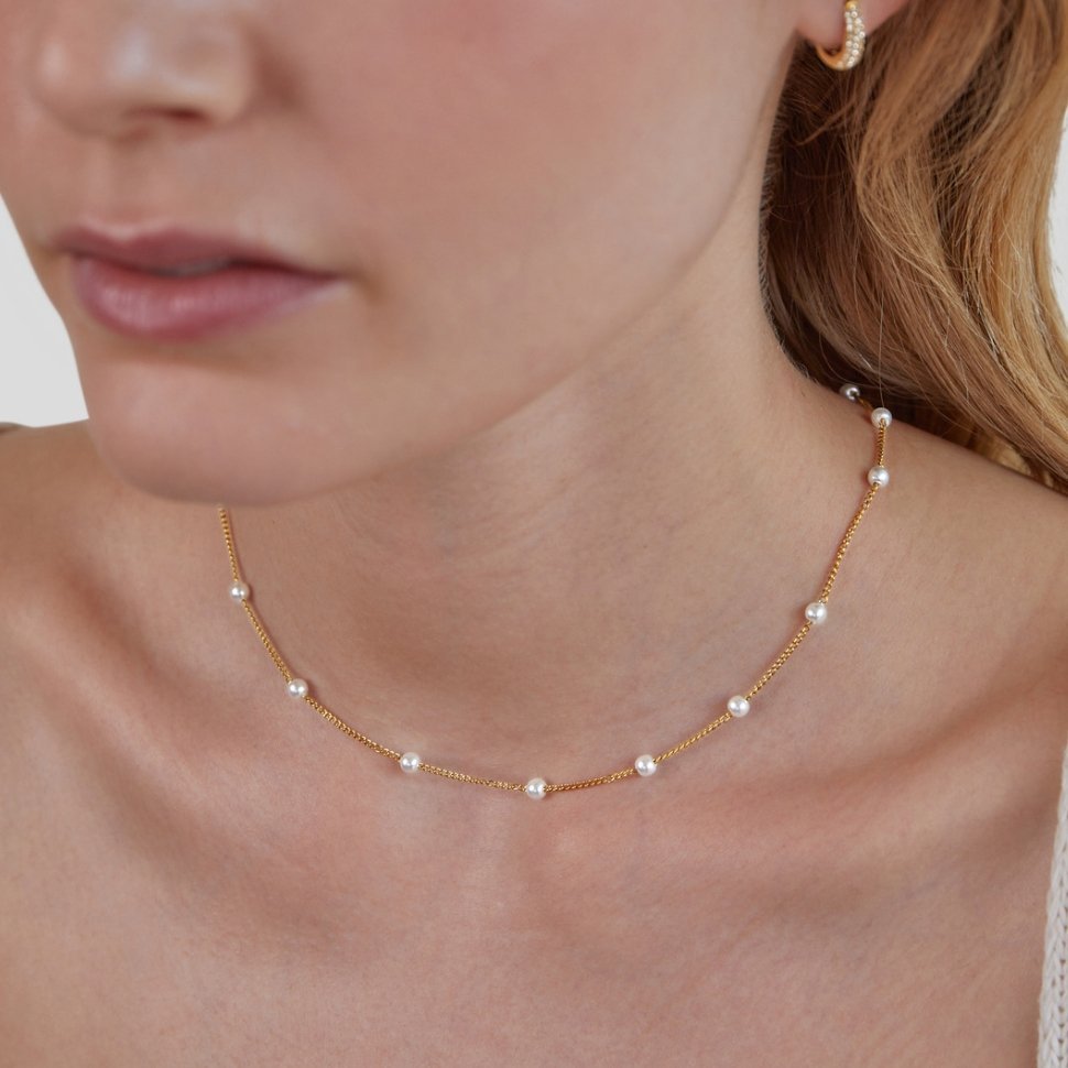 Elegant Golden Pearl Necklace by Reine