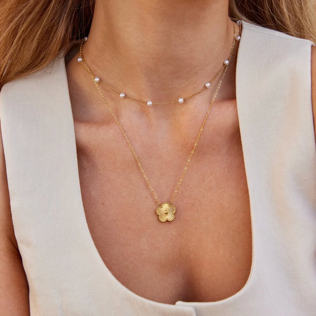 Elegant Golden Pearl Necklace by Reine