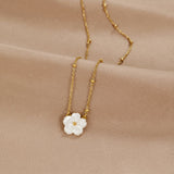 Elegant White Floral Necklace