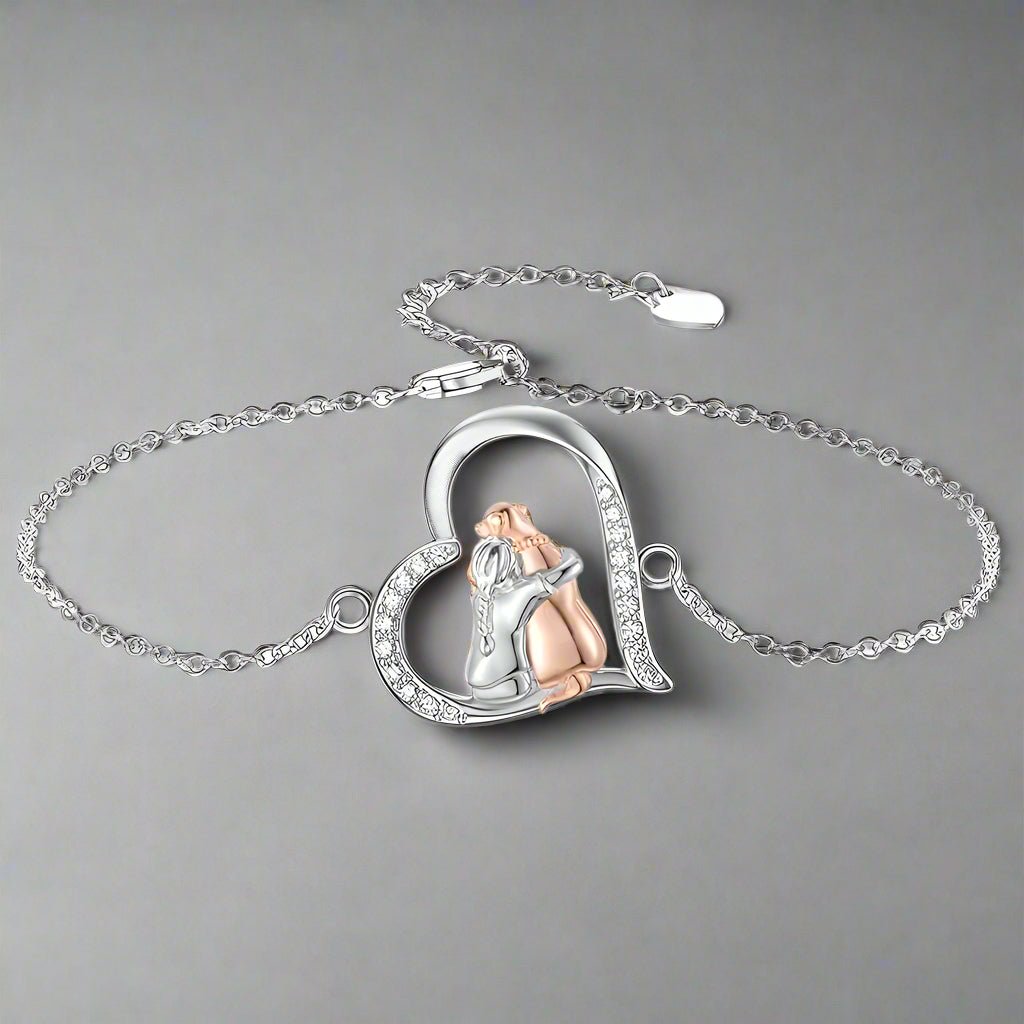 Hug™ — Delicate dog charm bracelet