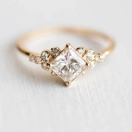 Leonor - Exquisite Delysian Queen Ring
