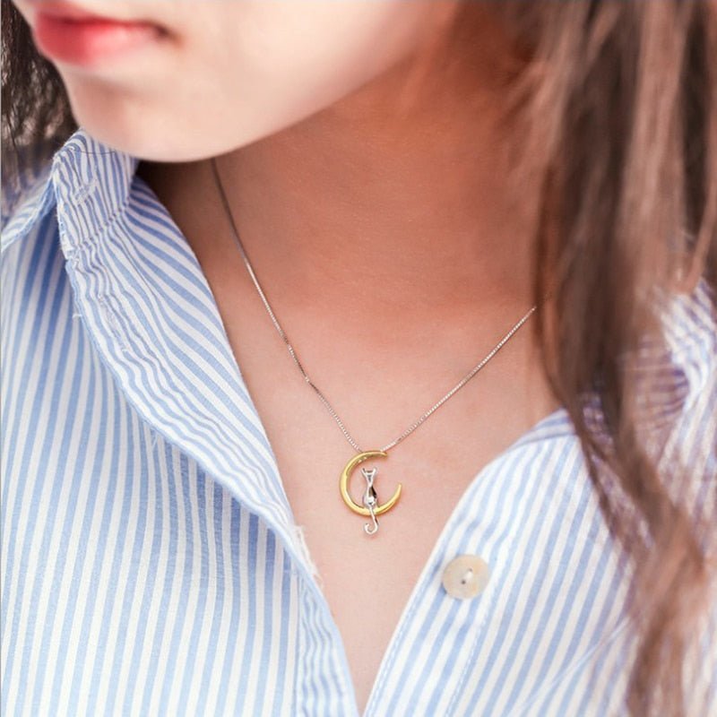 Luna™ — Crescent moon and cat elegant necklace
