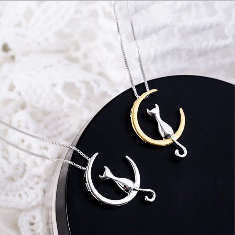 Luna™ — Crescent moon and cat elegant necklace