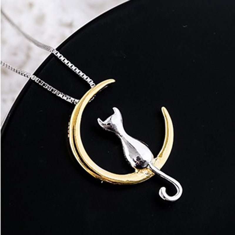 Luna™ — Crescent moon and cat elegant necklace