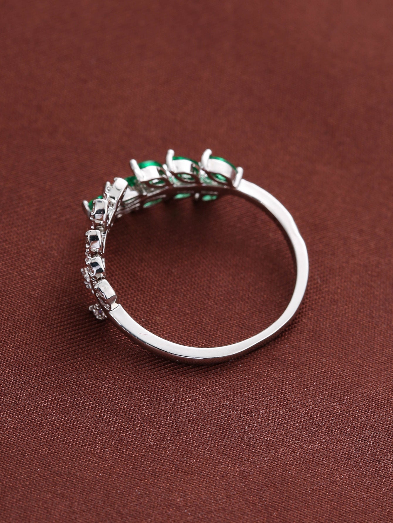 Lyselle White Gold Ring by Vivara