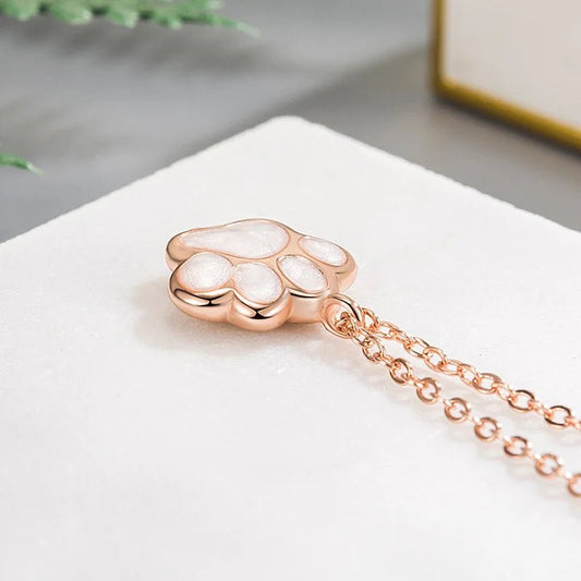 Maple™ — Sterling silver paw charm necklace