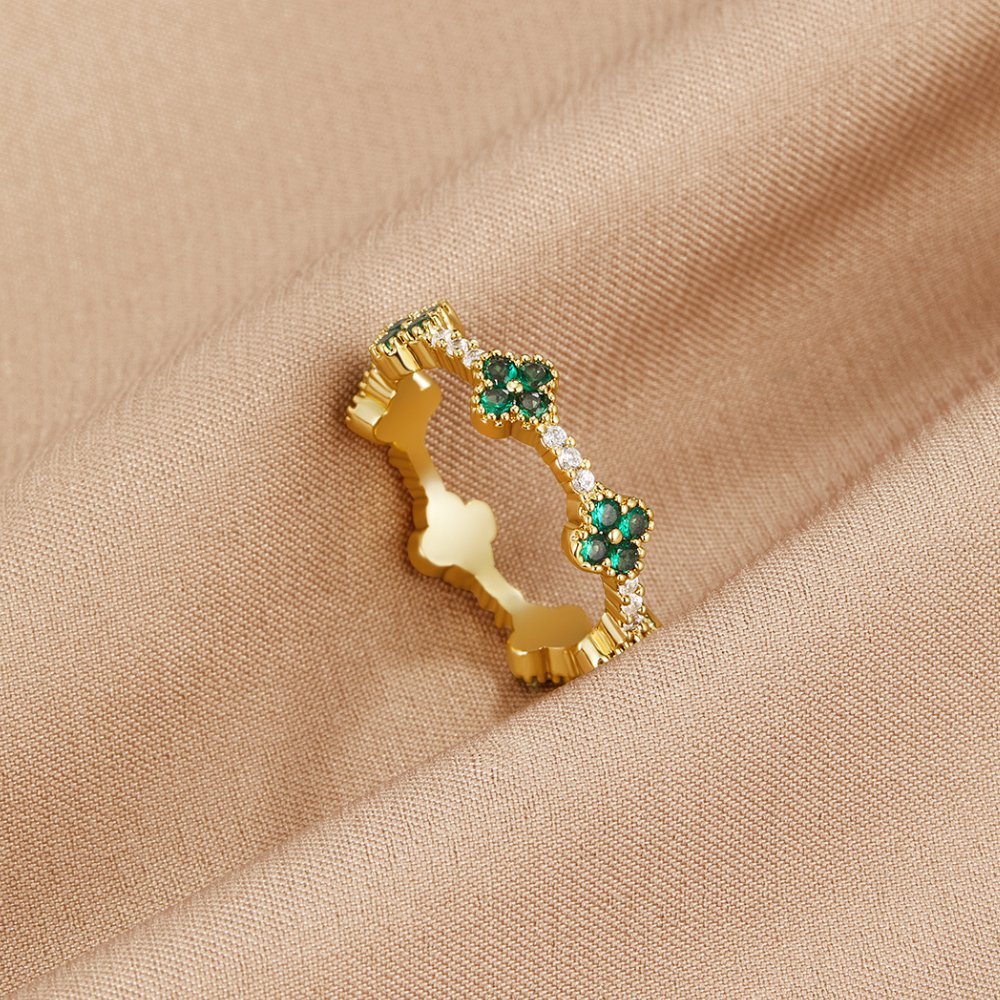 Marisol - Clover - Shaped Crystal Ring