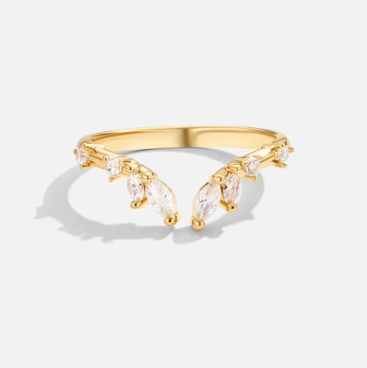 Noelia - Radiant Golden Crystal Wine Ring