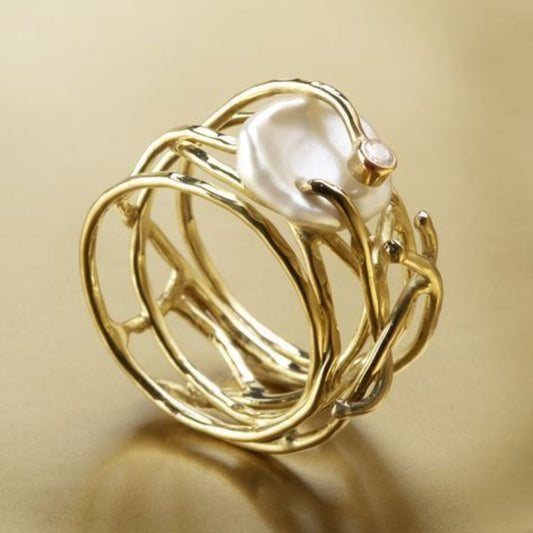 Nuria - Elegant Slim Gold Ring with Pearl Accent