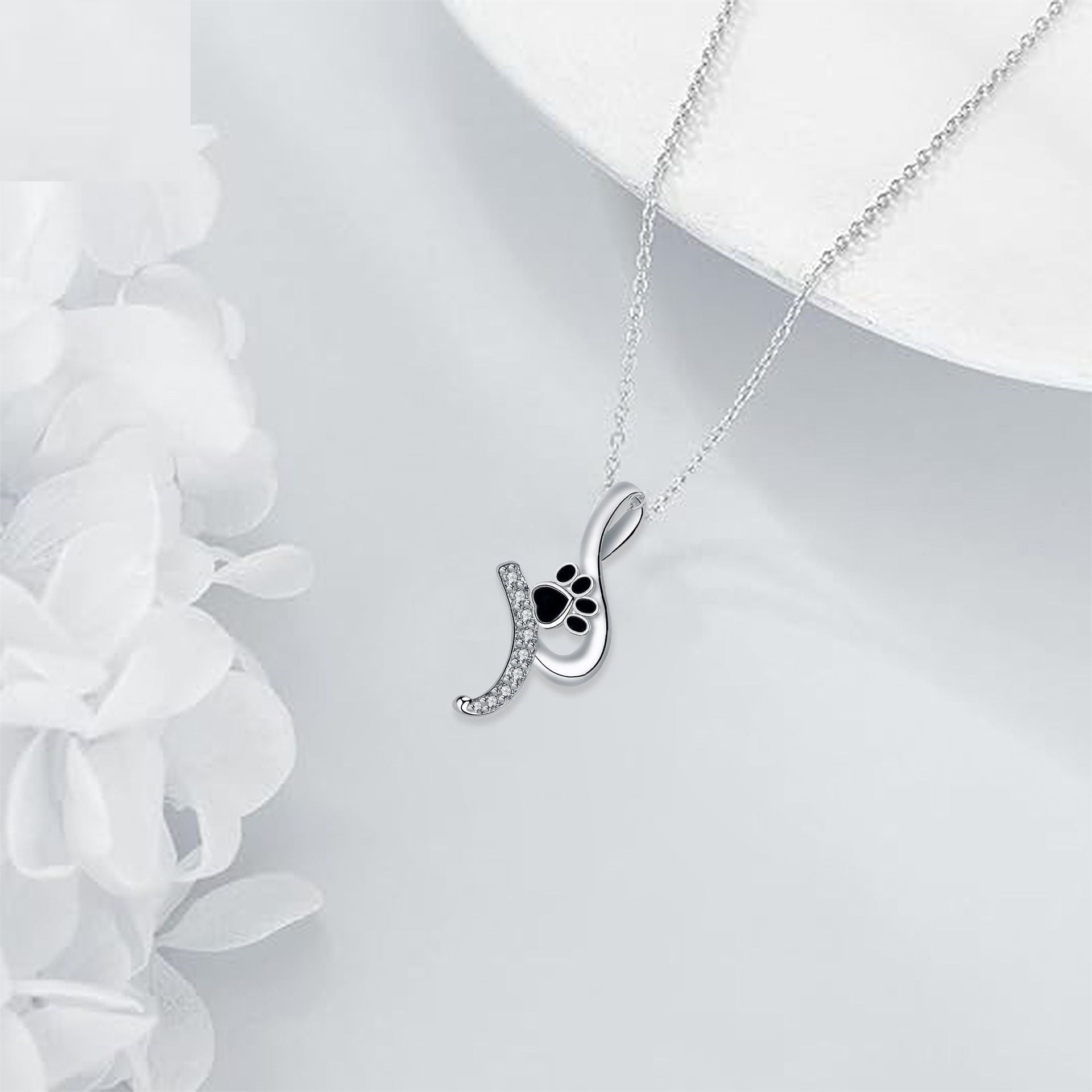 Piper™ — Cute paw print pendant necklace