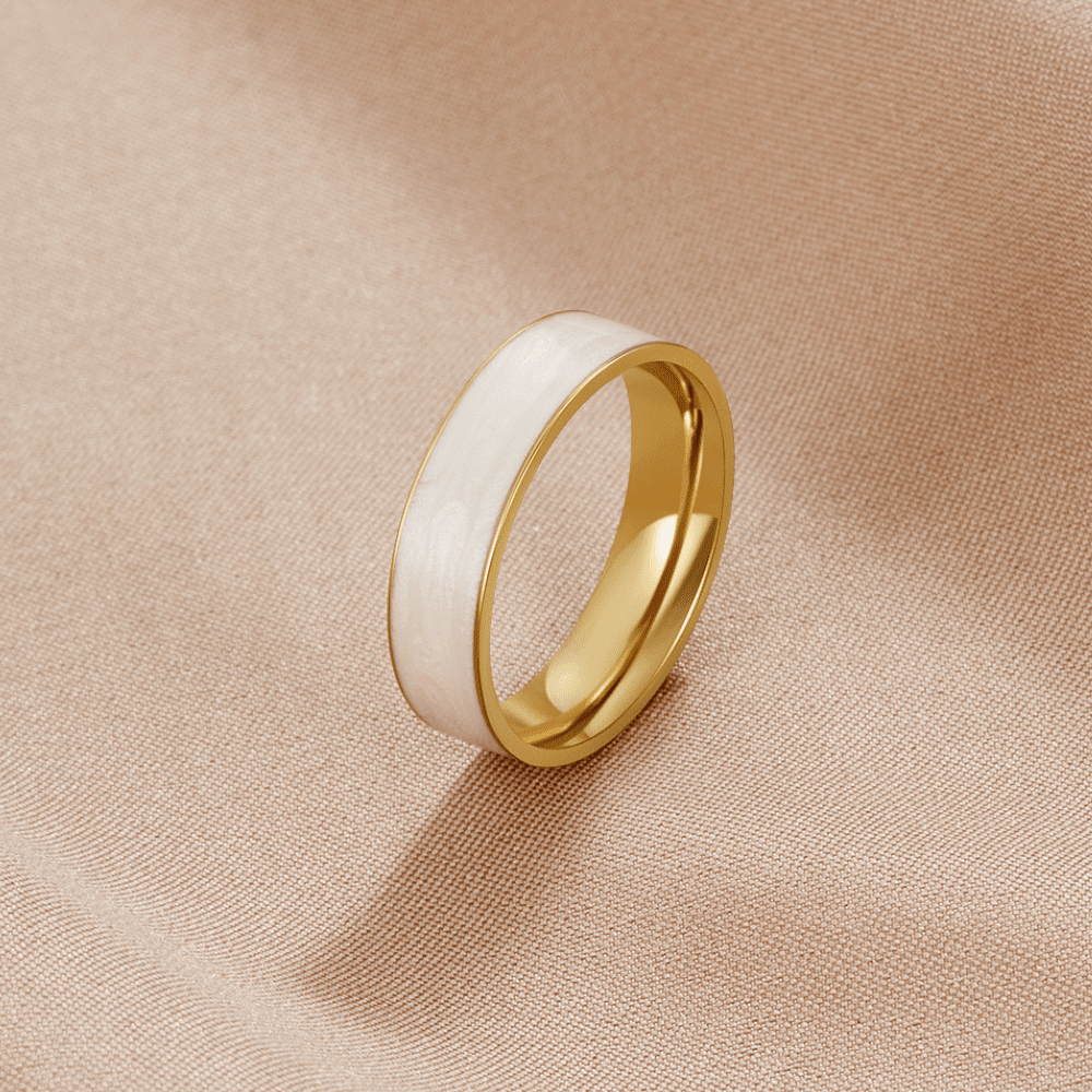 Sahara White Classic Band Ring