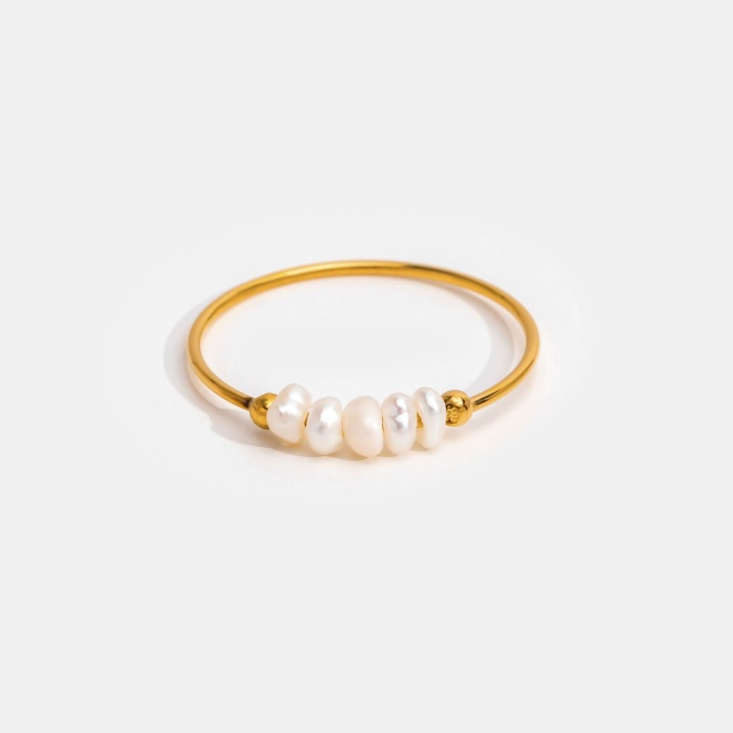 Silva - Ring Adorned with Freshwater Pearls