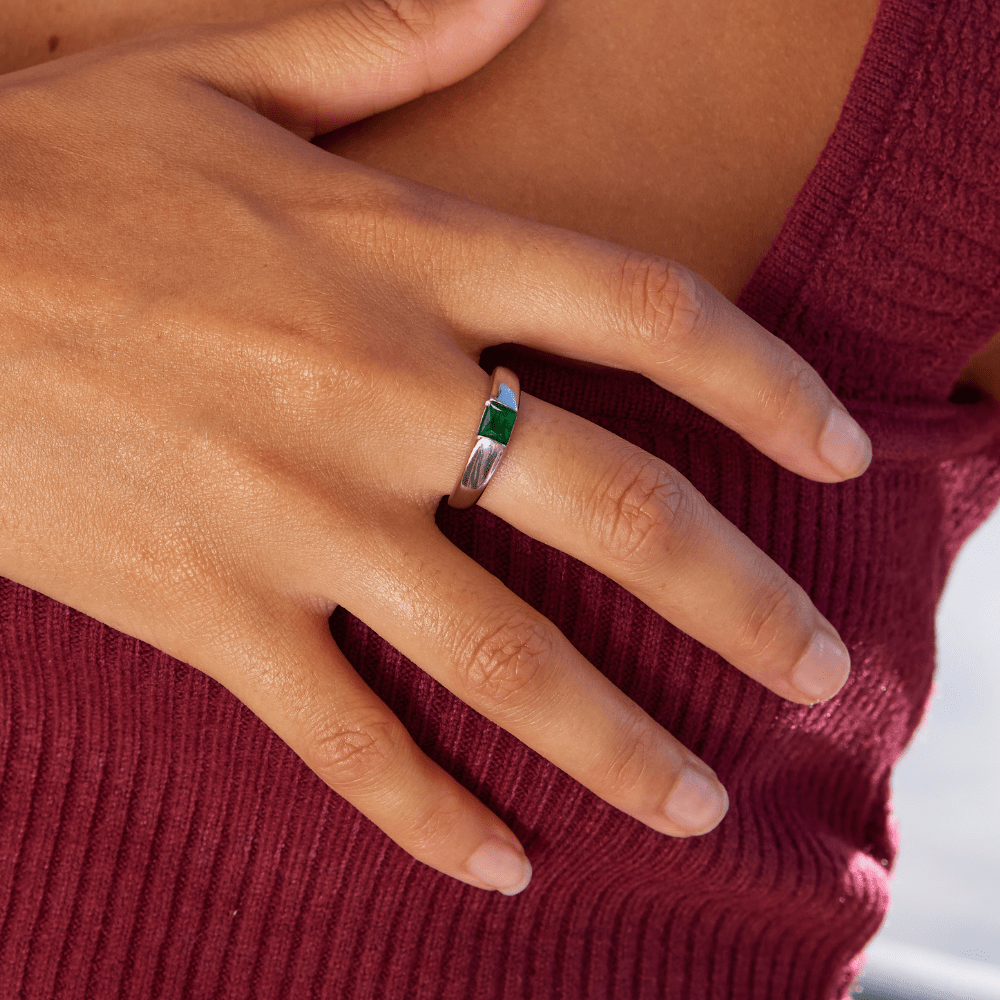 Silver Ember Ring with Emerald Gemstone
