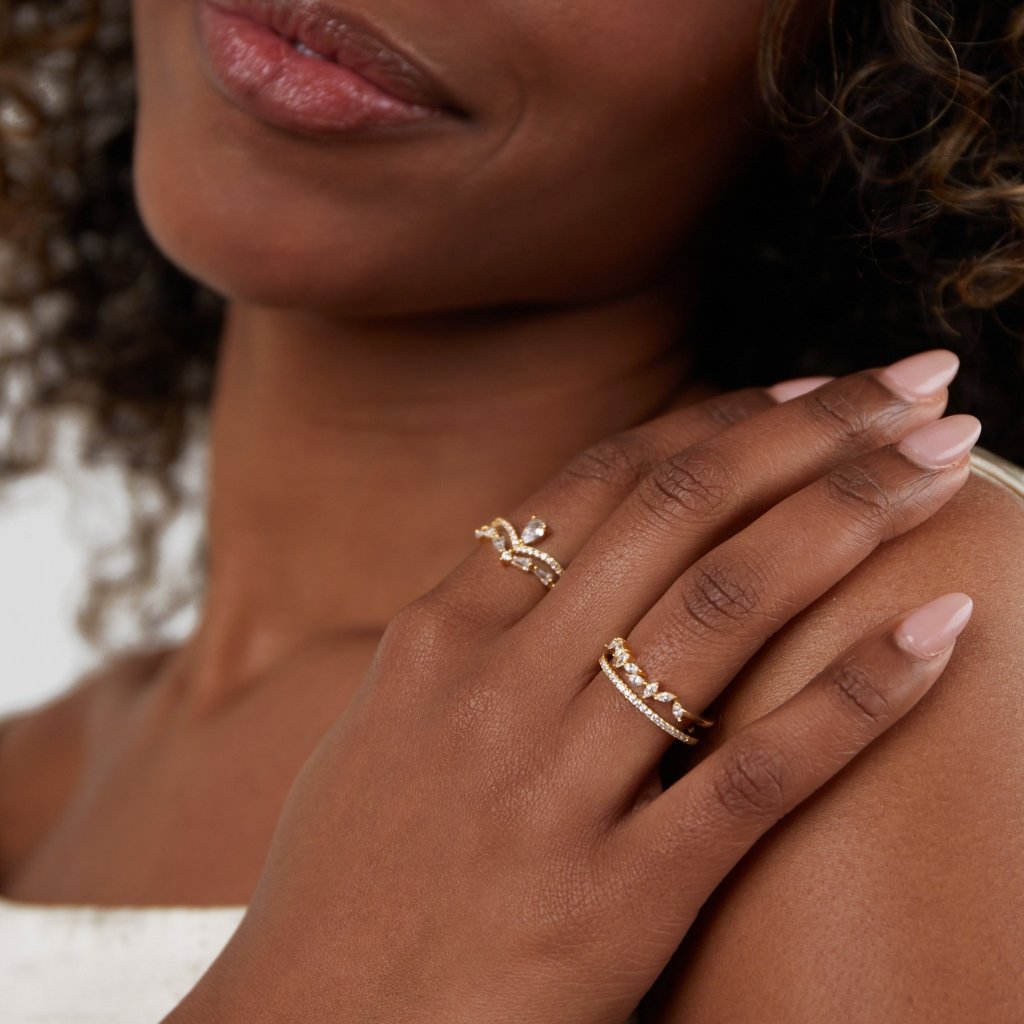 Valeria - Exquisite Crystal Elegance Ring