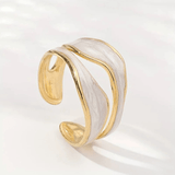 Vanesa - Classic White Gold Vintage Ring